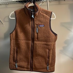 Women’s Patagonia full zip Sherpa vest